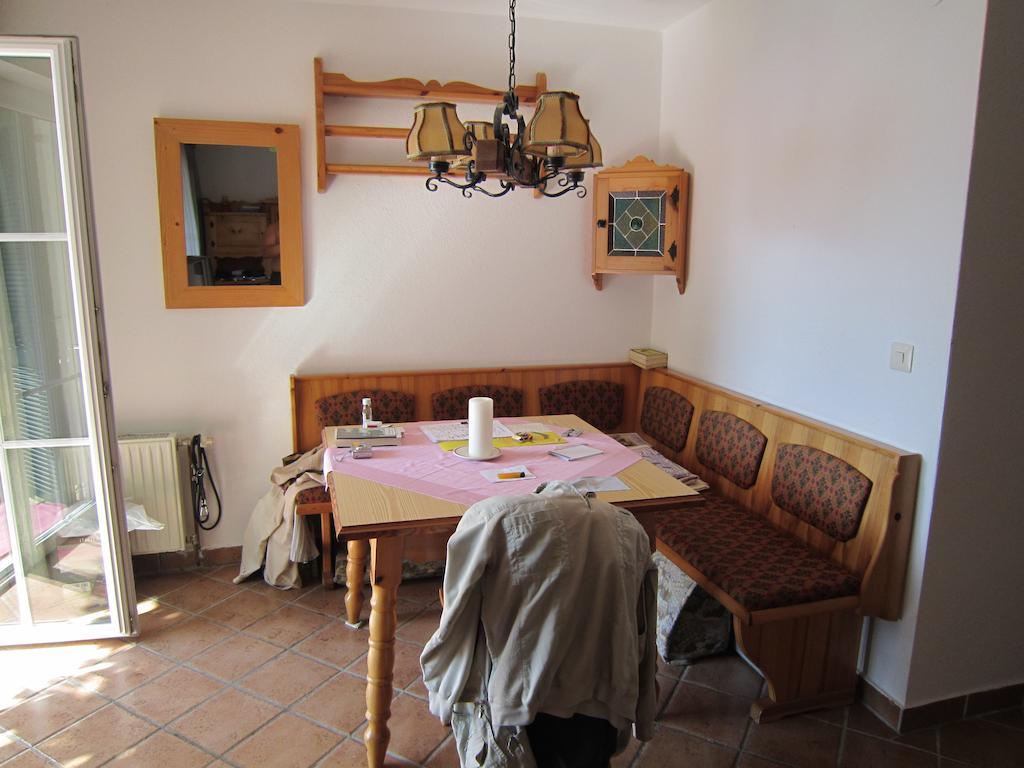 Seehaus Karantanien Am Ossiacher See Rum bild