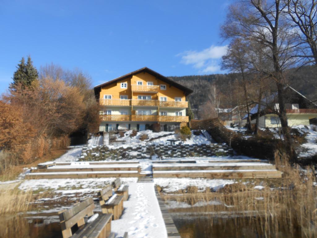 Seehaus Karantanien Am Ossiacher See Exteriör bild